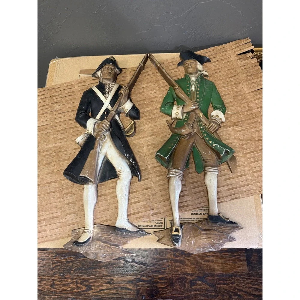 Vintage Sexton Cast Metal Revolutionary War Soldiers Wall Plaques Set of 2